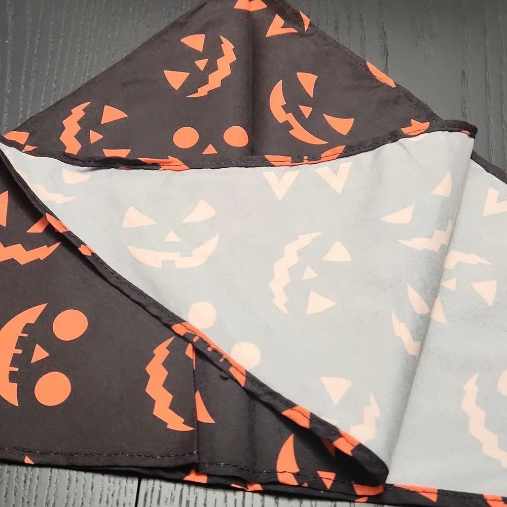 Halloween Pet Pumpkin Bandana For cats or dogs